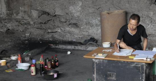 彩民3小时内可算出开奖号码 网友:想来中国学习