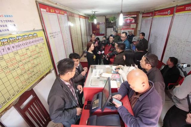 翻了4000000倍! 湖北汉阳彩民中1650万 老板:实在不敢相信!