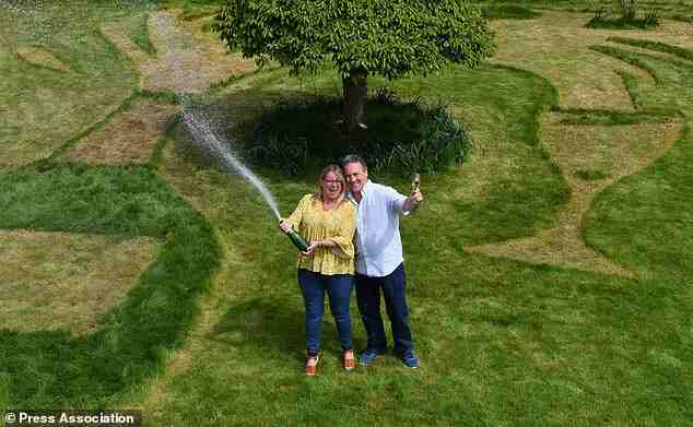 ������2500����������