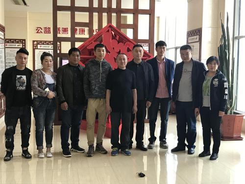 合买“天团”五日内两中大奖超百万!概率等于被雷劈324次?