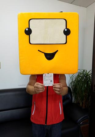 山东729万大奖得主火速现身领奖 “9+1”中奖彩票公开