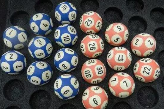 昨晚双色球开“奇葩号” 与此同时这一情况时隔两年再次出现