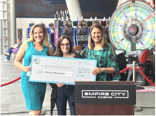 女子中巨奖终身不愁:每天领6000块,一直能领20年!