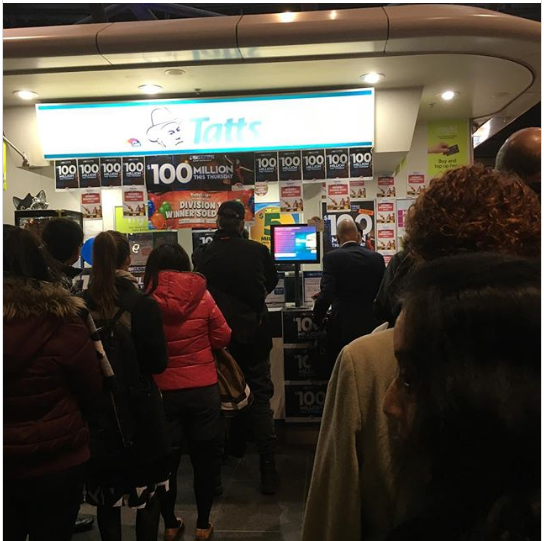 �������ڲ�Ʊ��ǰ�Ŷ����