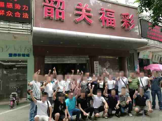 �����Ŵ����ڸ���������ǰ��Ӱ