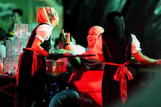 �����ﰲ��Ů����Ա�����Ĵ�ڨ